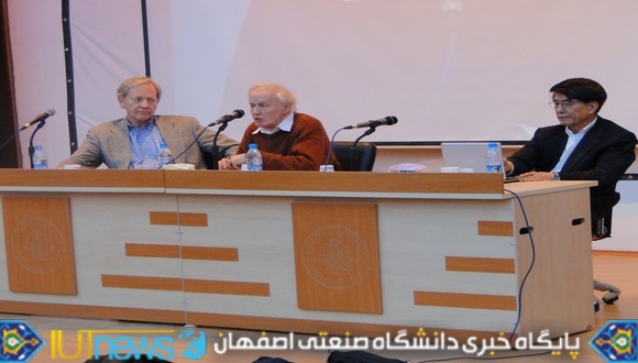سمینار علمی &quot;بررسی ابررساناها&quot; در دانشگاه صنعتی اصفهان