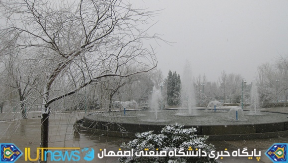 گالری تصاویر روزهای برفی دانشگاه صنعتی اصفهان
