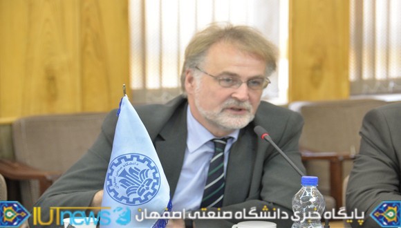 بازدید هیأت عالی رتبه مؤسسه (DAAD) آلمان از دانشگاه صنعتی اصفهان