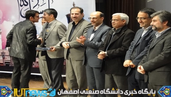  جشن بزرگ دانش آموختگي سال تحصيلي 91-90 (عکس ها از آقایان شاهمحمدی و امینی)