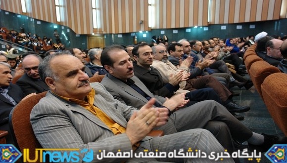  جشن بزرگ دانش آموختگي سال تحصيلي 91-90 (عکس ها از آقایان شاهمحمدی و امینی)
