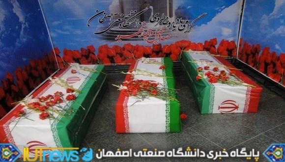  جشن بزرگ دانش آموختگي سال تحصيلي 91-90 (عکس ها از آقایان شاهمحمدی و امینی)