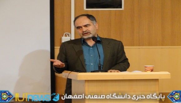جشن تجلیل از استادان وکارکنان بازنشسته دانشکده علوم ریاضی