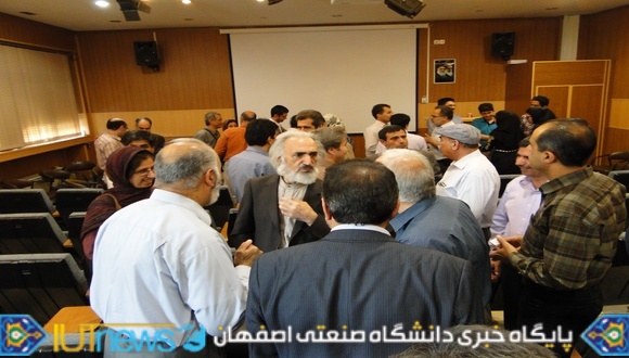 جشن تجلیل از استادان وکارکنان بازنشسته دانشکده علوم ریاضی