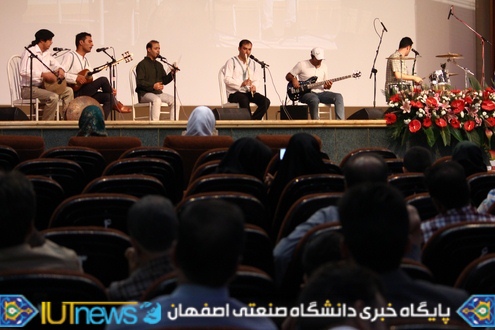آئین گرامیداشت روزکارمند و تجلیل ازکارکنان نمونه دانشگاه صنعتی اصفهان